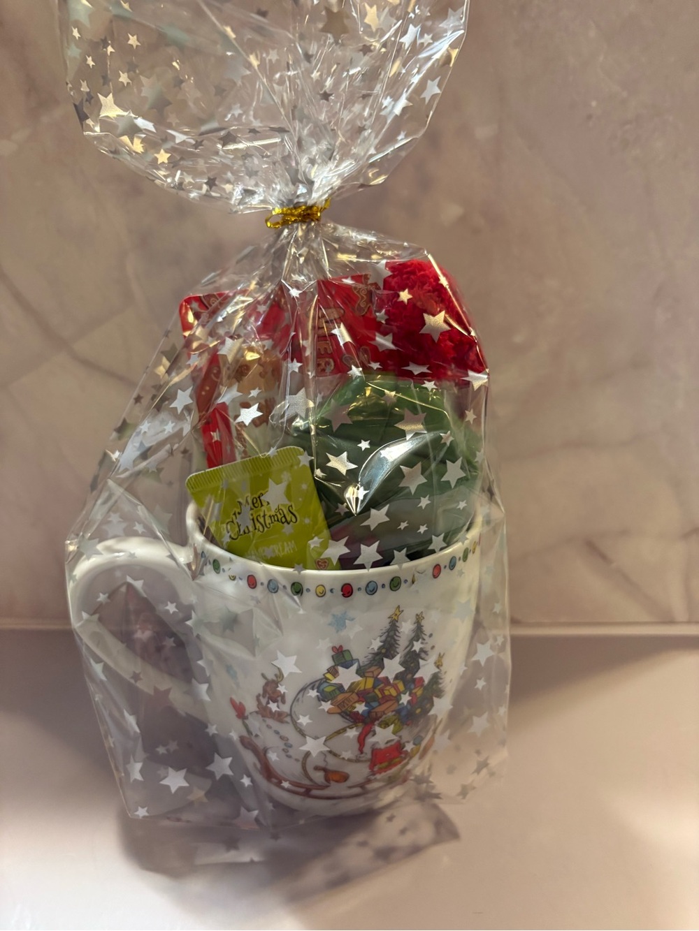 Holiday The grinch Gift Set with Red & Green Cozy Socks